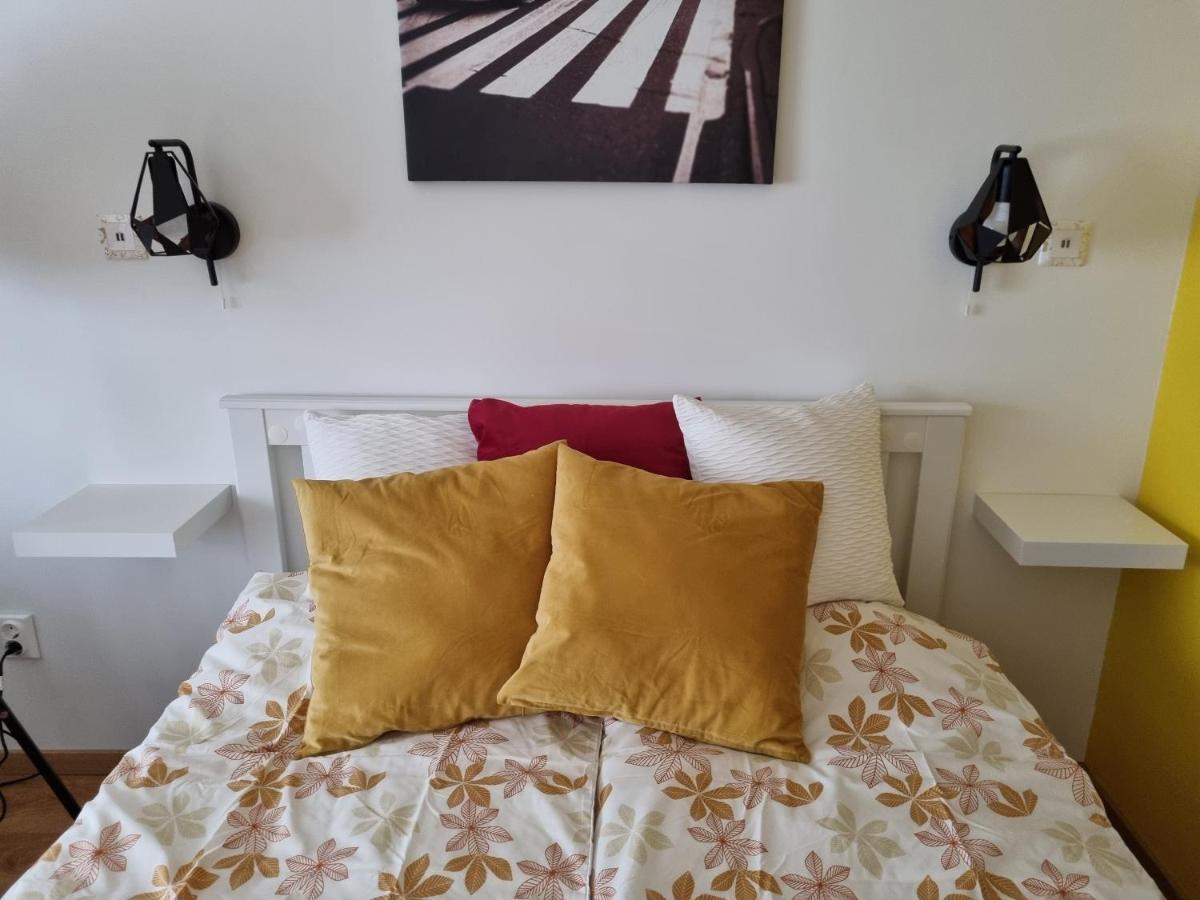 Ferienwohnung Flora Apartman Szegedin Exterior foto