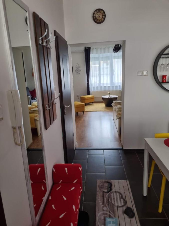 Ferienwohnung Flora Apartman Szegedin Exterior foto